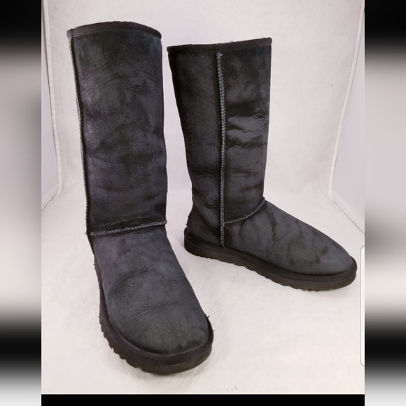 UGG AUSTRALIA 5815 CLASSIC TALL BOOTS BLACK SUEDE WOMEN SIZE 37/6 - Picture 2 of 10